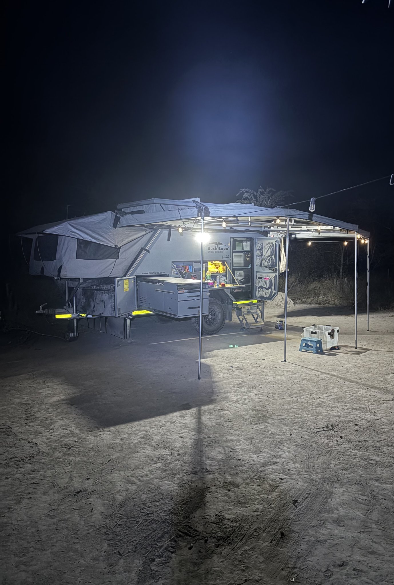 2022 BUSHLAPA BOABAB 4 SLEEPER WITH SOLAR - PERFECT FOR A FAMILY TRIP