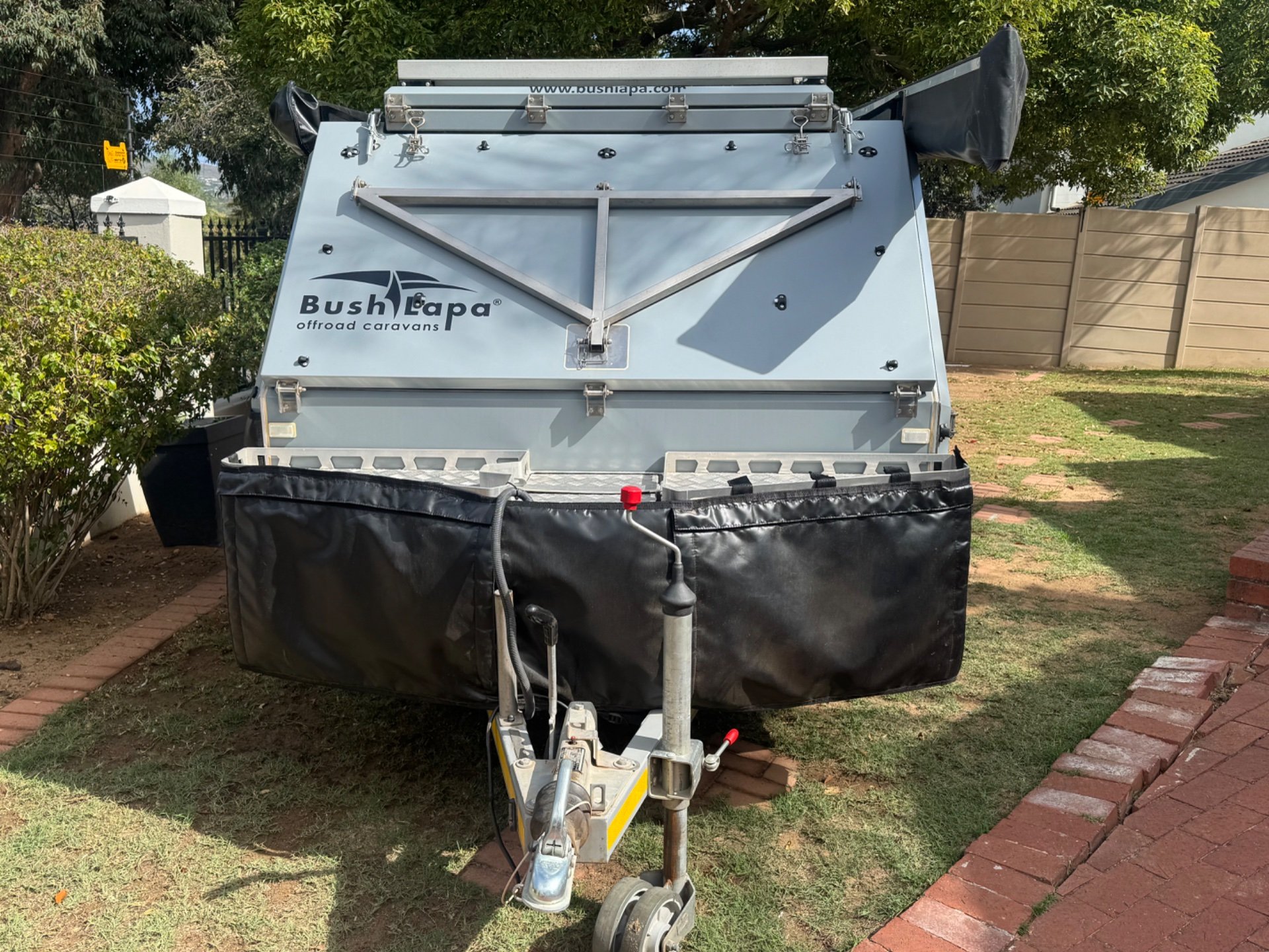 2022 Bush Lapa Miskruier 4 Sleeper