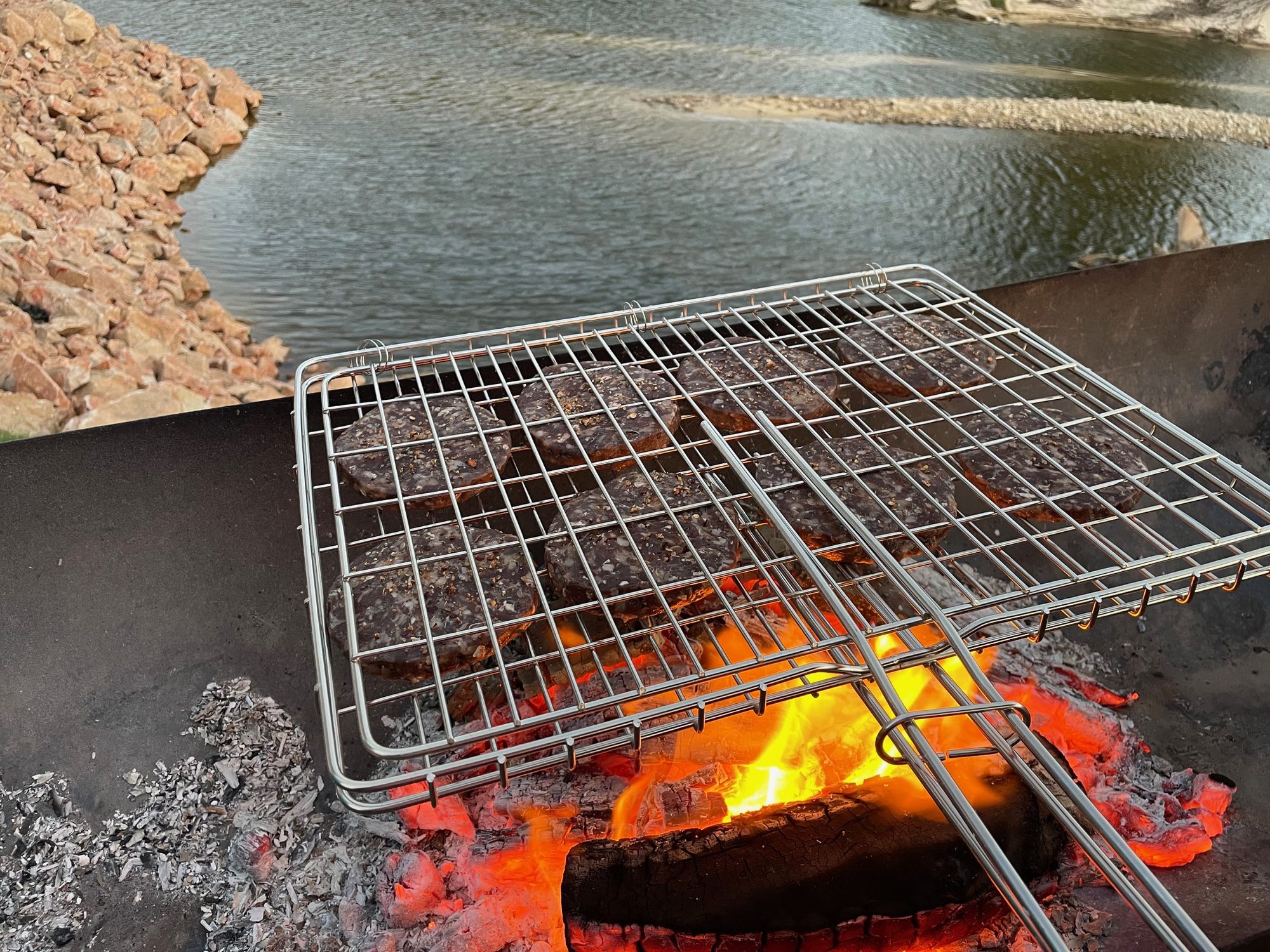 BUSHY RANGER - Your ultimate camping buddy