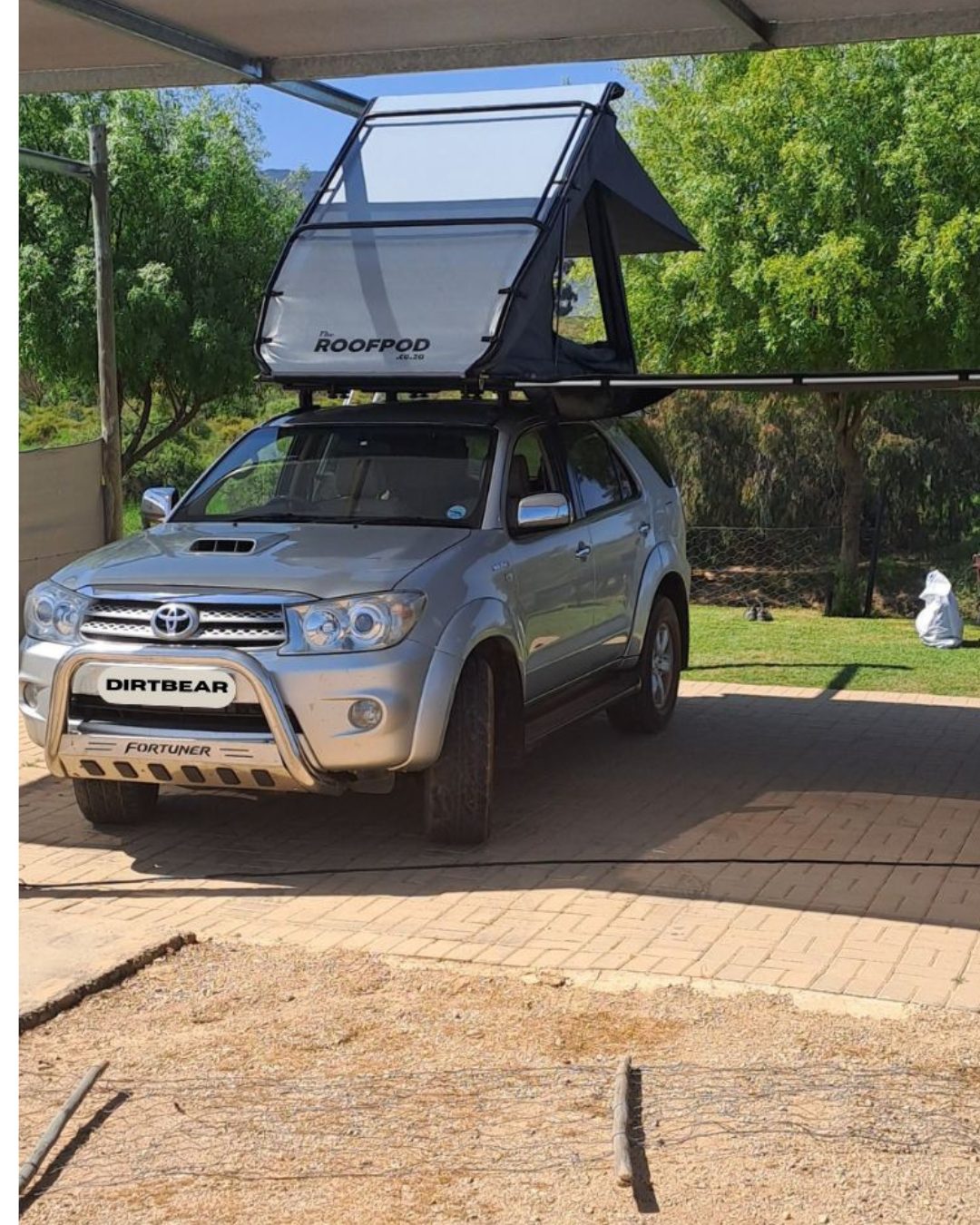The Roofpod Comfy Roof Top Tent + 180° Awning Pati