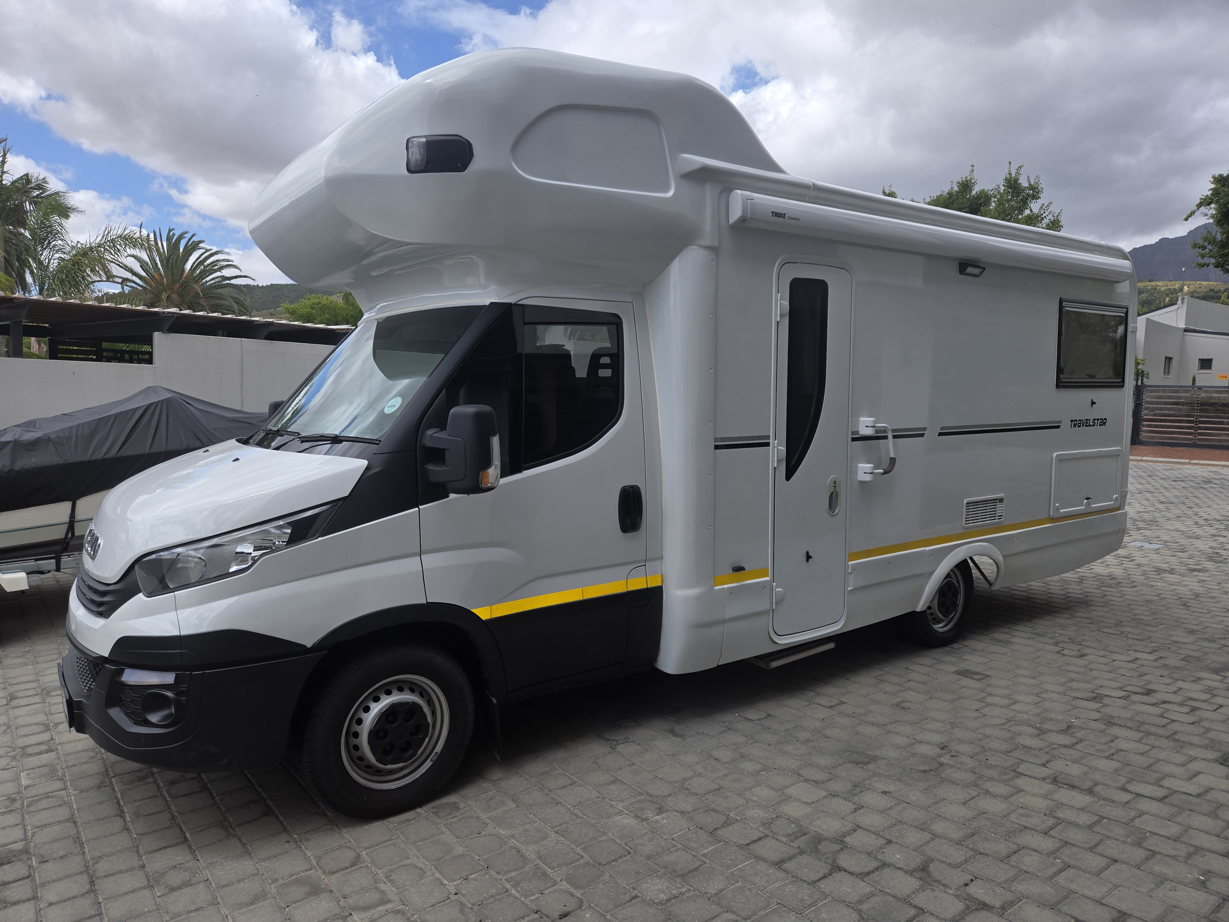 Luxurious 6 Sleeper Motorhome