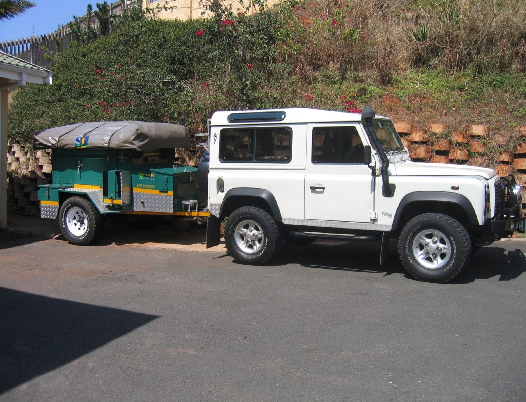 Fully equipped offroad trailer