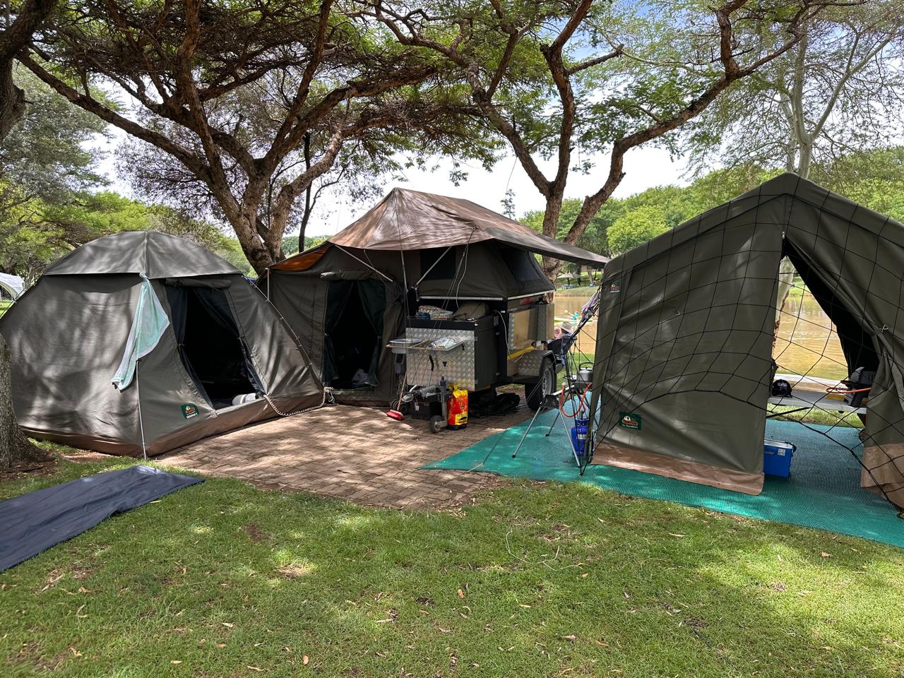Fully equipped Wildebeest Kalfie - 6 sleeper