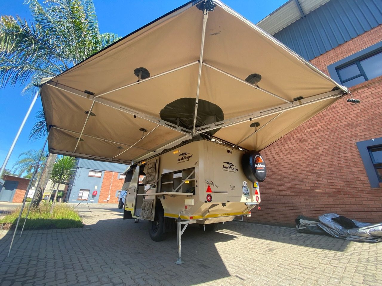 Bushlapa Ratel 4