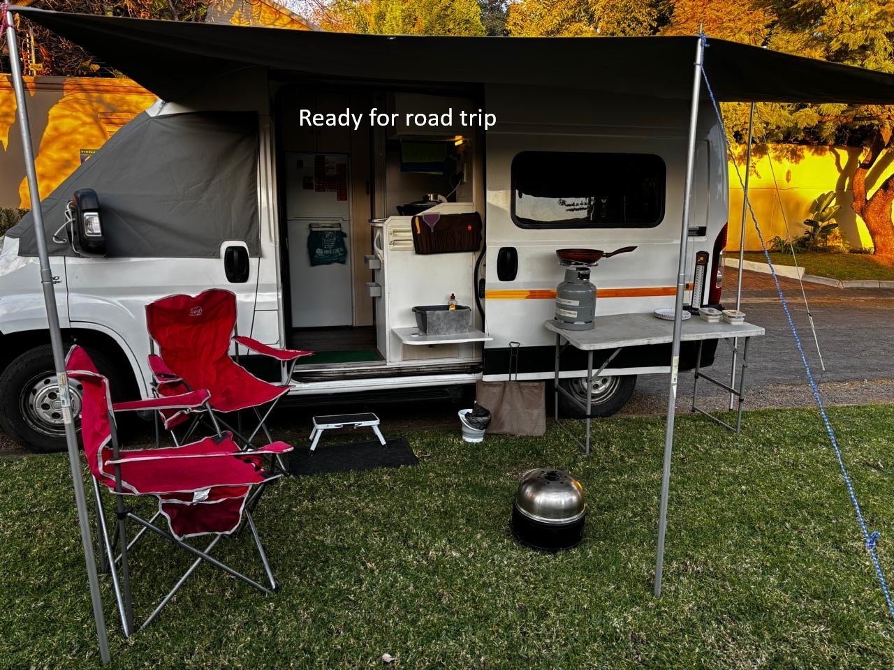 Compact fully equipped Motorhome for Two or three
